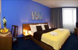 hotel-otel-slovan-tatranska-lomnica-vysokije-tatry-slovakia-lyzi-ski-holiday-accommodation-in-v-na-ru-big-hotel-slovan-izba-6.jpg