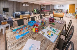 kids-area.jpg kids-area.jpg