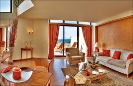 mediumrodgaccomm1.jpg mediumrodgaccomm1.jpg