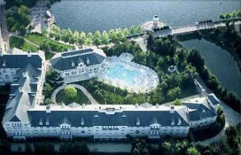 newportexterior2.jpg newportexterior2.jpg