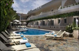 pool245attheaxoshotel.jpg pool245attheaxoshotel.jpg