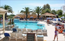 poseidon-beach-laganas-zakynthos-pisina2.jpg poseidon-beach-laganas-zakynthos-pisina2.jpg