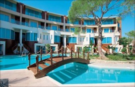 Территория отеля Территория отеля