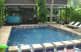 swimming-pool.jpg swimming-pool.jpg