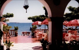 tembohouse3.jpg tembohouse3.jpg