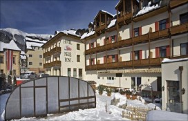 the-pool-is-the-steamed.jpg the-pool-is-the-steamed.jpg