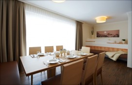 wellapart36.jpg wellapart36.jpg